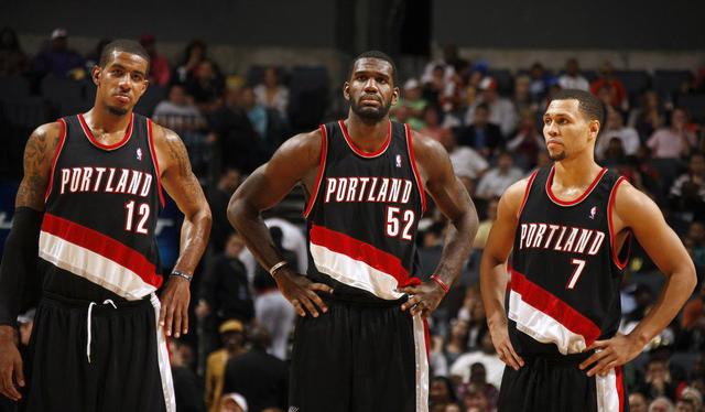  Manchester City轮换阵容仍轻取 Aston Villa  