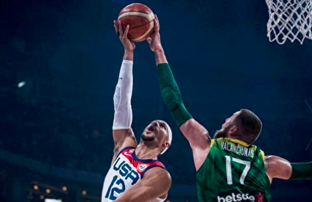  班凯罗内线强攻无解，魔术主场力克公牛迎两连胜  